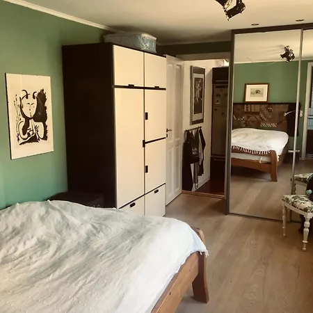 Lejlighed Stor 2-vaerelses I Baggarden Odense